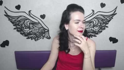 Snapshot of jasminekouch chatting on 10.07.25 JasmineKouch online show from 10.07.25