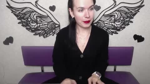 Snapshot of jasminekouch chatting on 10.13.25 JasmineKouch online show from 10.13.25