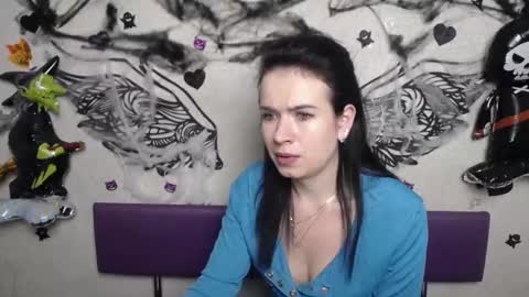 Snapshot of jasminekouch chatting on 11.14.25 JasmineKouch online show from 11.14.25