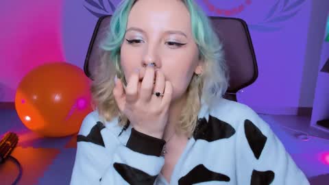 Jasmine online show from 01.04.25