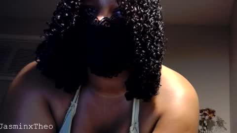 Snapshot of jasminxtheo chatting on 09.30.25 Jasmin Theo online show from 09.30.25