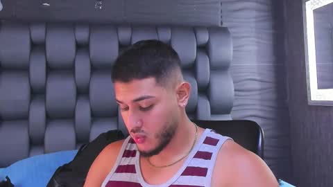 Snapshot of jason_shaw_ chatting on 11.07.25 Jasson Shaw online show from 11.07.25