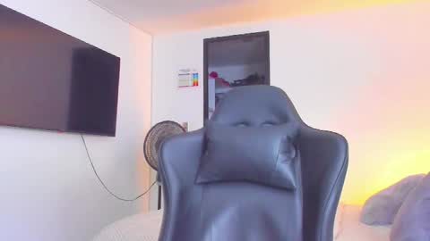 Snapshot of jasperbrooksx chatting on 09.28.25 JBrooksXx online show from 09.28.25