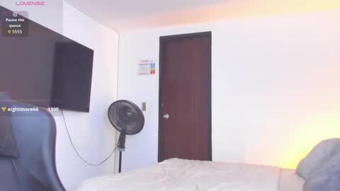 Snapshot of jasperbrooksx chatting on 10.04.25 JBrooksXx online show from 10.04.25