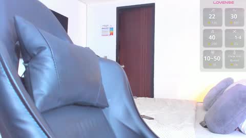 Snapshot of jasperbrooksx chatting on 10.30.25 JBrooksXx online show from 10.30.25