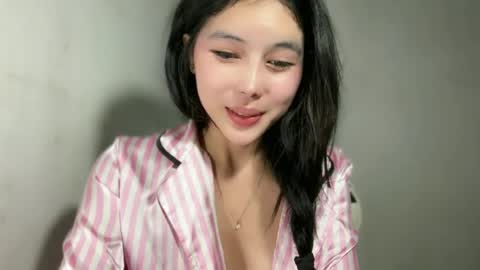 Snapshot of jassie_baee chatting on 07.20.26 jassie_baee online show from 07.20.26