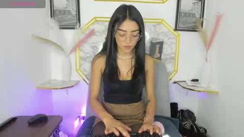Jaulyn online show from 06.11.26