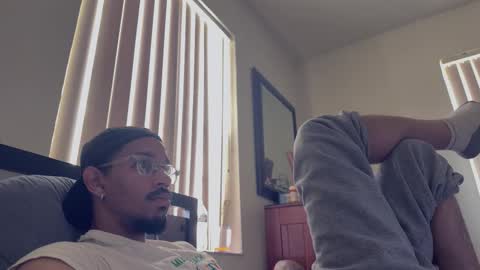 Snapshot of jav1eranisao chatting on 12.19.25 Jorge online show from 12.19.25