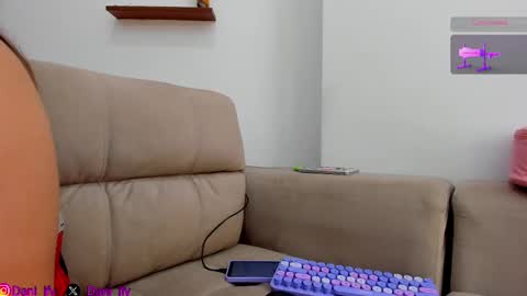 Snapshot of javi_8812 chatting on 11.21.25 dani and javi online show from 11.21.25