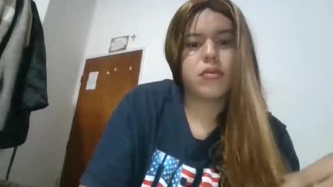 Snapshot of javibabe chatting on 10.30.25 javibabe online show from 10.30.25