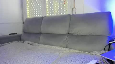 Javier  online show from 12.17.25