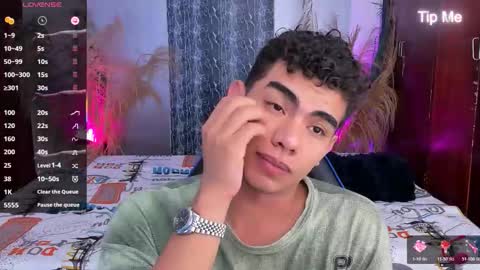 Snapshot of javierascencio chatting on 12.16.25 javi15 online show from 12.16.25