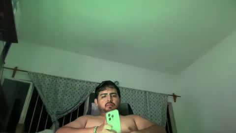 Snapshot of javiermichi chatting on 09.17.25 javiermichi online show from 09.17.25