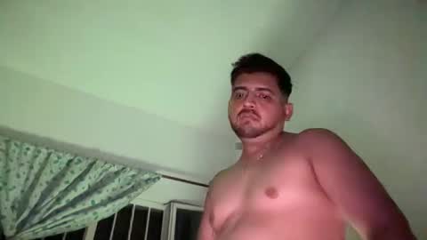 Snapshot of javiermichi chatting on 12.17.25 javiermichi online show from 12.17.25