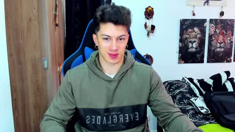 Snapshot of javiersexymann chatting on 12.09.24 Javier online show from 12.09.24