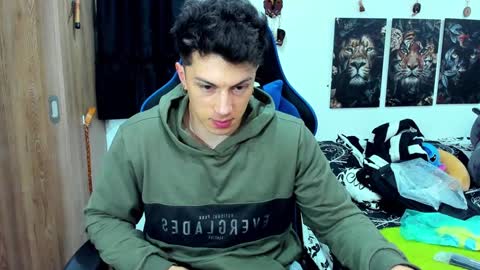 Snapshot of javiersexymann chatting on 12.10.24 Javier online show from 12.10.24