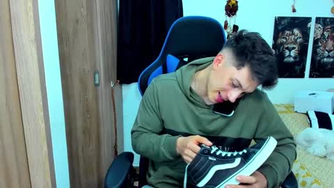 Snapshot of javiersexymann chatting on 01.20.25 Javier online show from 01.20.25