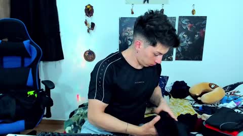 Snapshot of javiersexymann chatting on 01.26.25 Javier online show from 01.26.25