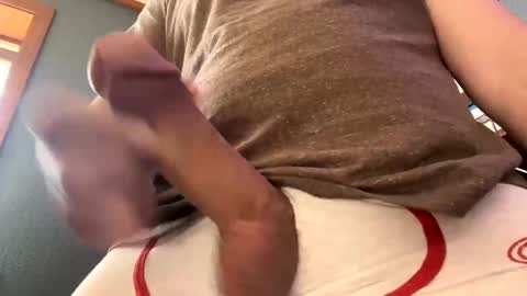 Snapshot of jawssharkparty chatting on 01.21.25 Jaws  online show from 01.21.25