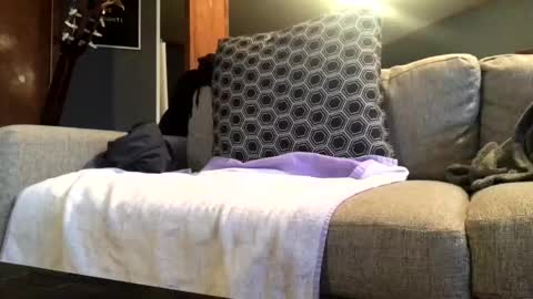 Snapshot of jawssharkparty chatting on 11.18.25 Jaws online show from 11.18.25