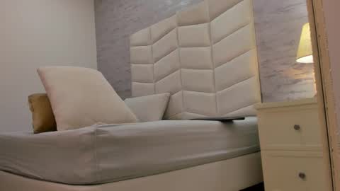 jax black online show from 12.04.25