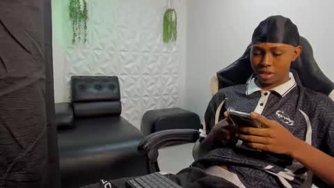 jax_maliq online show from 12.01.25