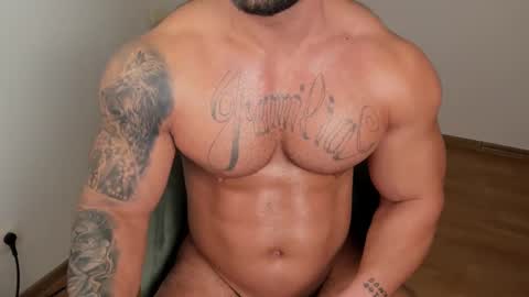 Snapshot of jaxonhunk chatting on 02.04.25 JaxonHunk online show from 02.04.25