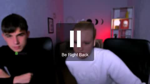 Snapshot of jay_cutie_ chatting on 11.21.25 Jay online show from 11.21.25