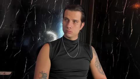 Snapshot of jayalvarrez_ chatting on 05.08.26 Jay Alvarrez online show from 05.08.26