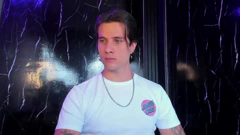 Snapshot of jayalvarrez_ chatting on 05.24.26 Jay Alvarrez online show from 05.24.26