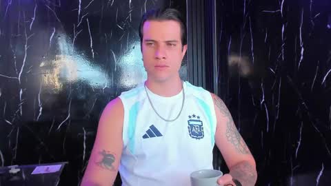 Snapshot of jayalvarrez_ chatting on 05.25.26 Jay Alvarrez online show from 05.25.26