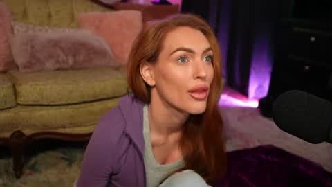 Snapshot of jaybeitsme chatting on 07.06.26 JennyBlighe online show from 07.06.26