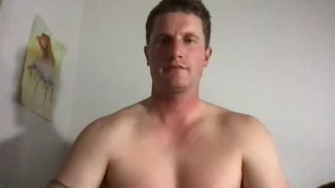 Snapshot of jaycup1989 chatting on 11.19.25 jaycup1989 online show from 11.19.25