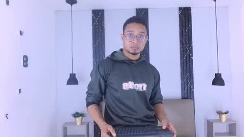 Jayden Morris online show from 10.26.25