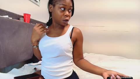 Naomiruty online show from 11.01.25