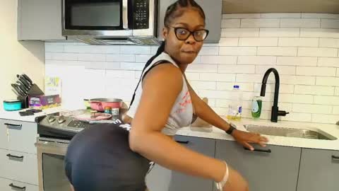 Naomiruty online show from 05.19.26