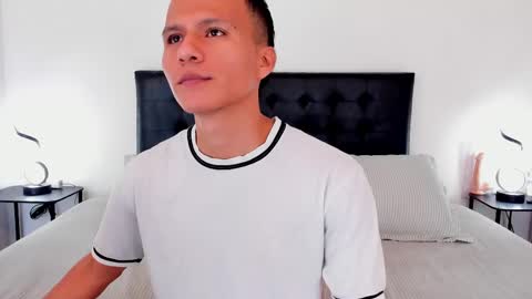 Snapshot of jaylen_and_duke chatting on 02.24.25 Jaylen and duke online show from 02.24.25