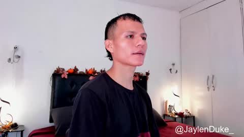 Snapshot of jaylen_and_duke chatting on 10.23.25 Jaylen and duke online show from 10.23.25