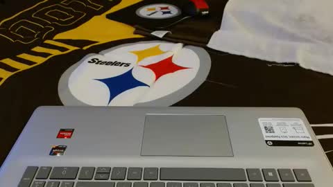 Snapshot of jayscott57 chatting on 11.29.25 Jay online show from 11.29.25