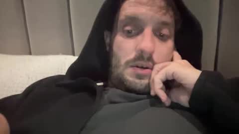 Snapshot of jaysmallzee123 chatting on 11.04.25 jaysmallzee123 online show from 11.04.25