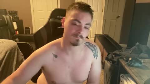Snapshot of jaysonslade chatting on 10.18.25 jaysonslade online show from 10.18.25