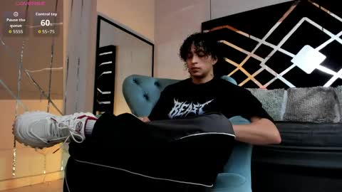 Snapshot of jaytaylorr chatting on 05.28.26 Jay Taylor online show from 05.28.26