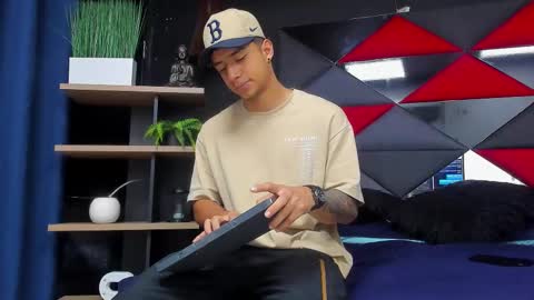 jaze_bradley online show from 11.24.25