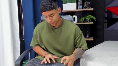 jaze_bradley online show from 11.26.25