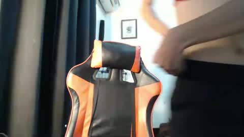 Snapshot of jazh21 chatting on 11.03.25 jash online show from 11.03.25