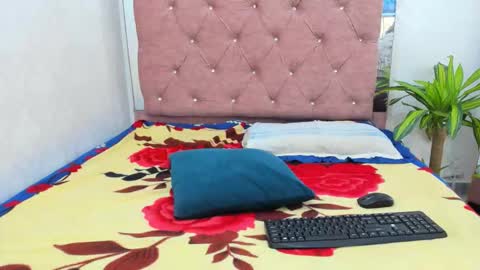 jazmin040_ online show from 01.14.26