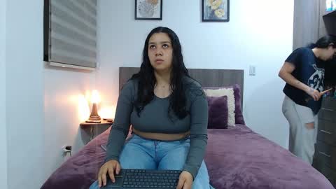 Snapshot of jazmin_dharius chatting on 03.31.26 Jazmin and Scarlett online show from 03.31.26