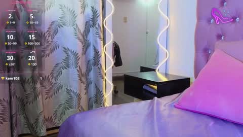 Jazmin  online show from 01.30.25