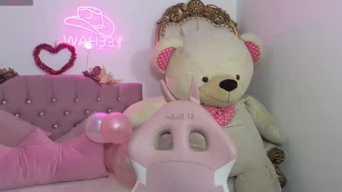 Jazmin  online show from 02.20.25