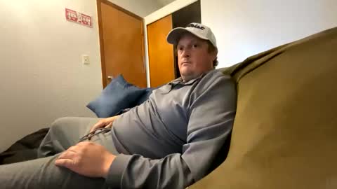 jbboy82 online show from 11.10.25